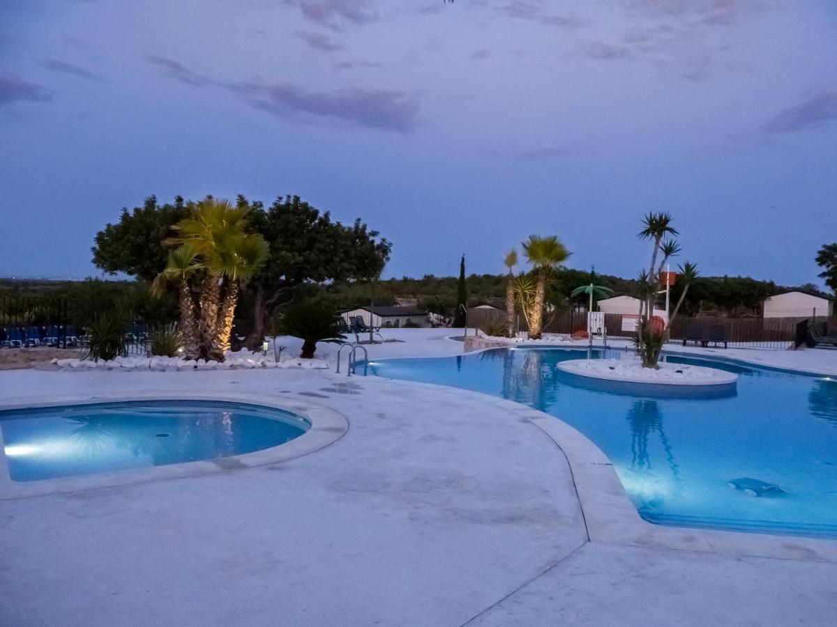 Camping L'Orangeraie Cálig المظهر الخارجي الصورة